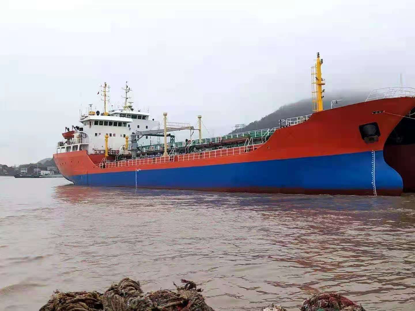 2354 T Product Oil Tanker For Sale