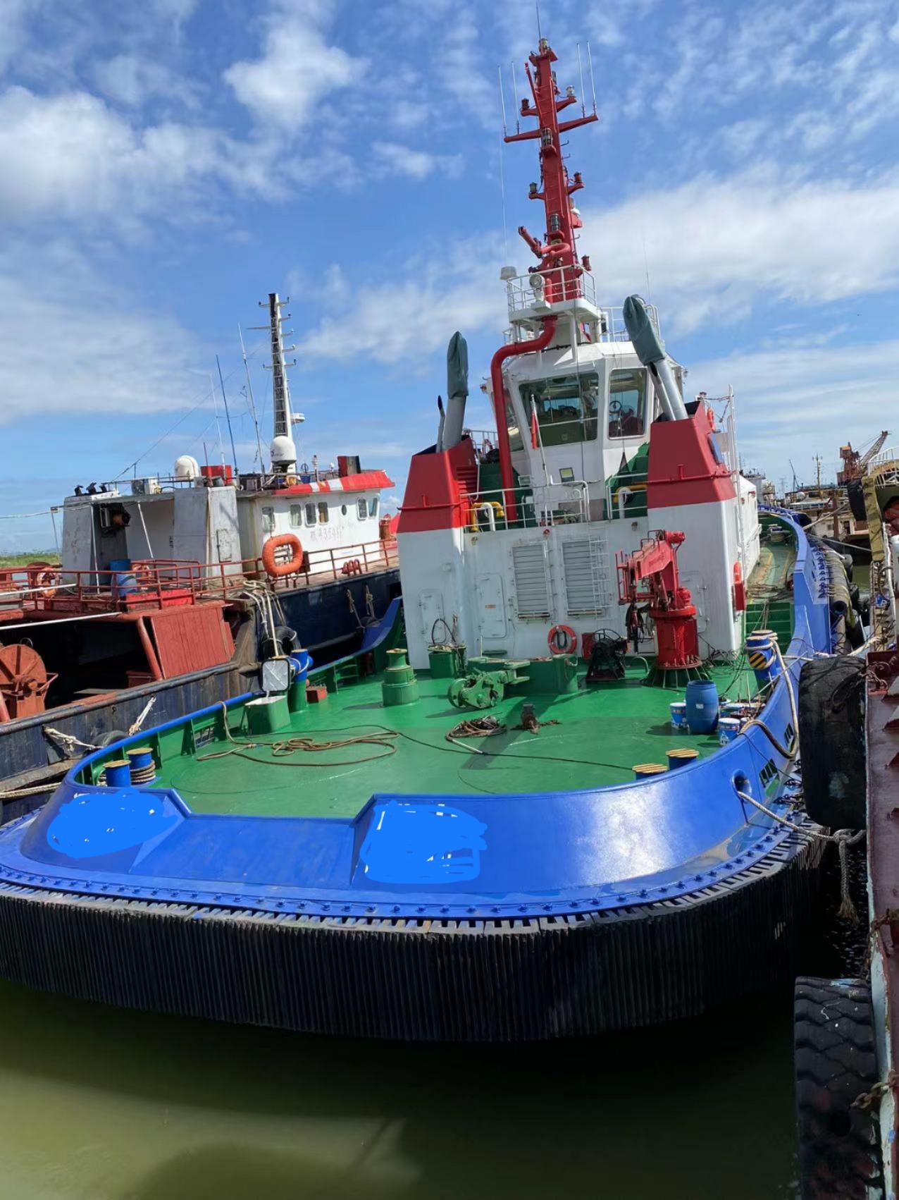5000 PS Harbor Tug For Sale