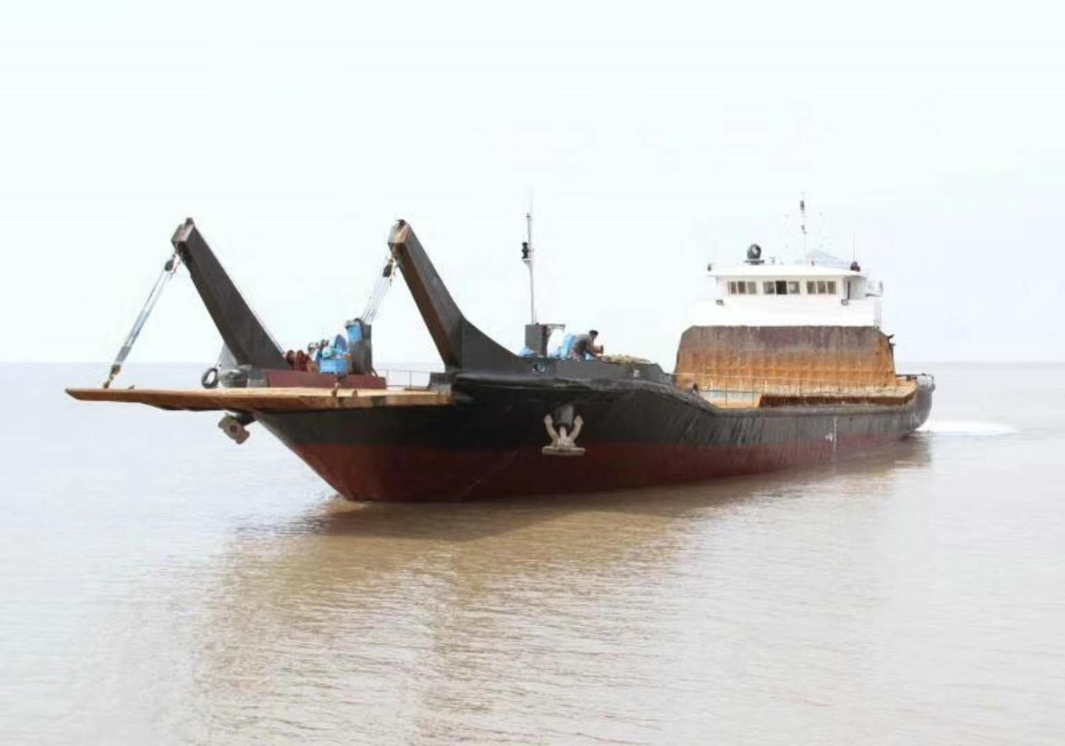 540 T Deck Barge/LCT For Sale