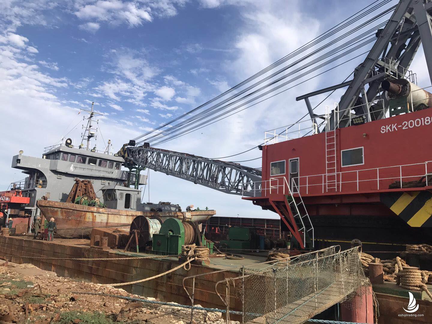 18 m3 Grab Dredger For Sale