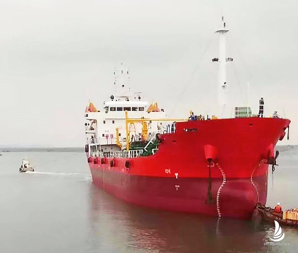 4545 T Product Oil Tanker For Sale