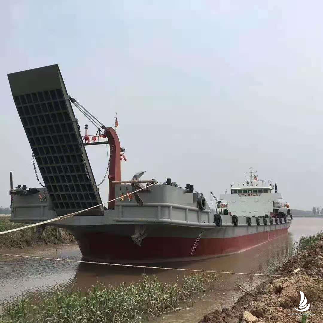 2800 T Deck Barge/LCT For Sale