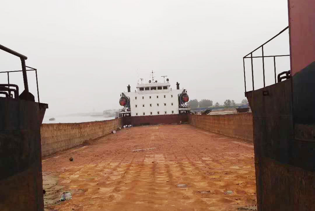 5000 T Deck Barge/LCT For Sale