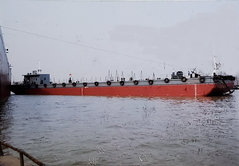 2950 T Non-self-propelled deck barge For Sale