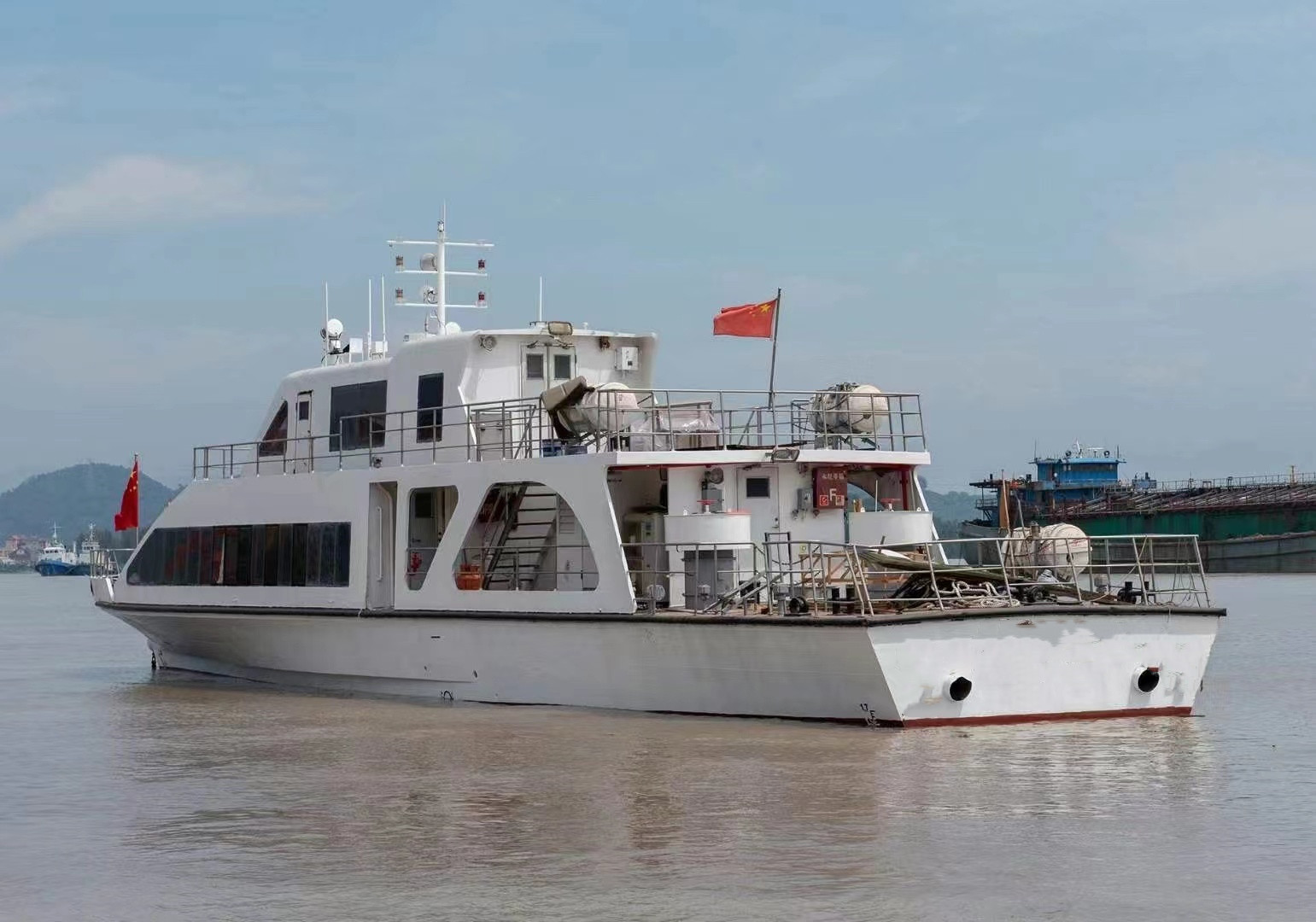 33 m Crew Boat For Sale