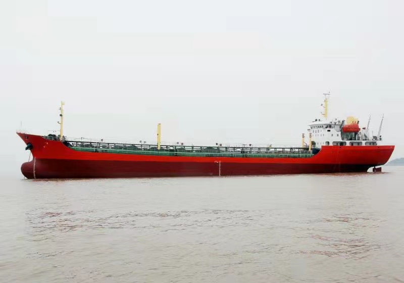 3000 T Product Oil Tanker For Sale