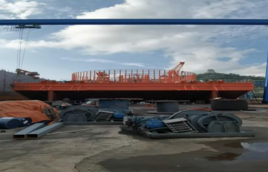 240 FT Non-self-propelled deck barge For Sale