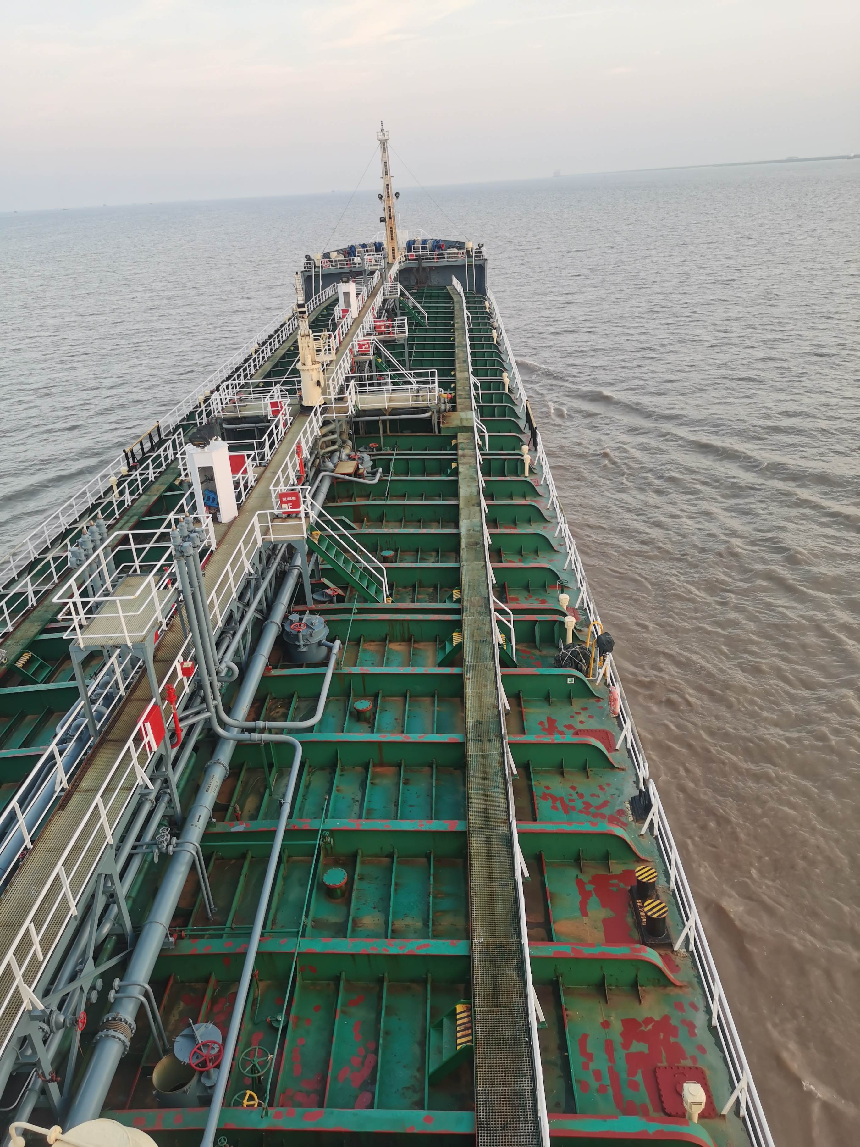 10000 T Product Oil Tanker For Sale