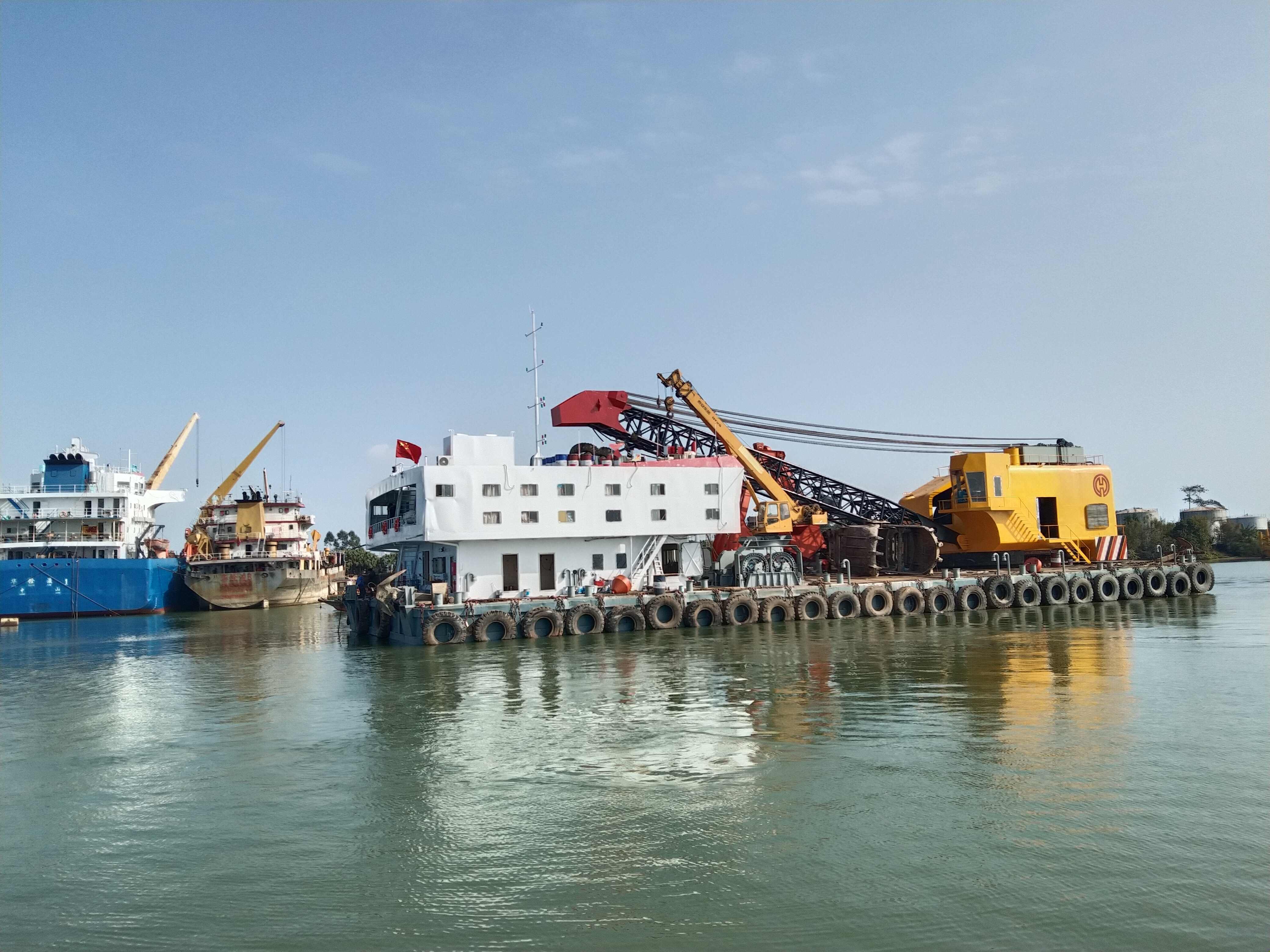 13m³ Grab Dredger For Sale