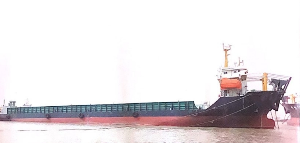 5005 T Deck Barge /LCT For Sale
