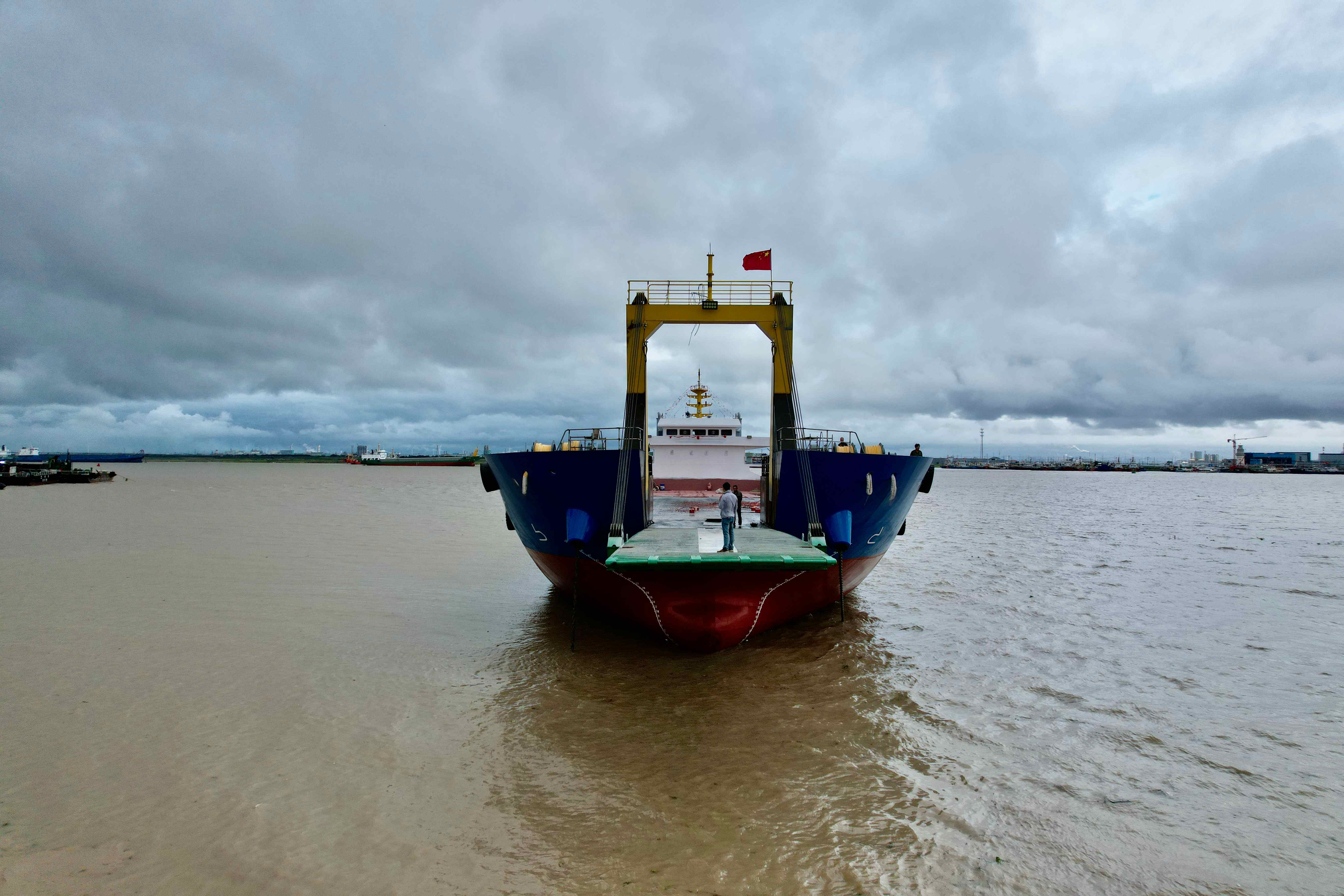 5150 T Deck Barge /LCT For Sale