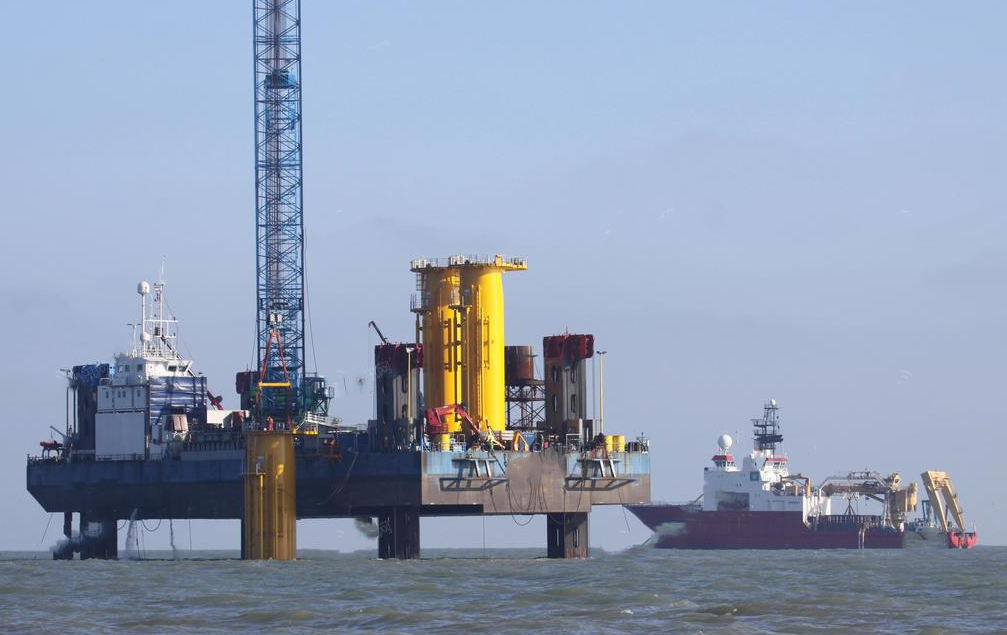 47 P Accommodation Barge For Sale