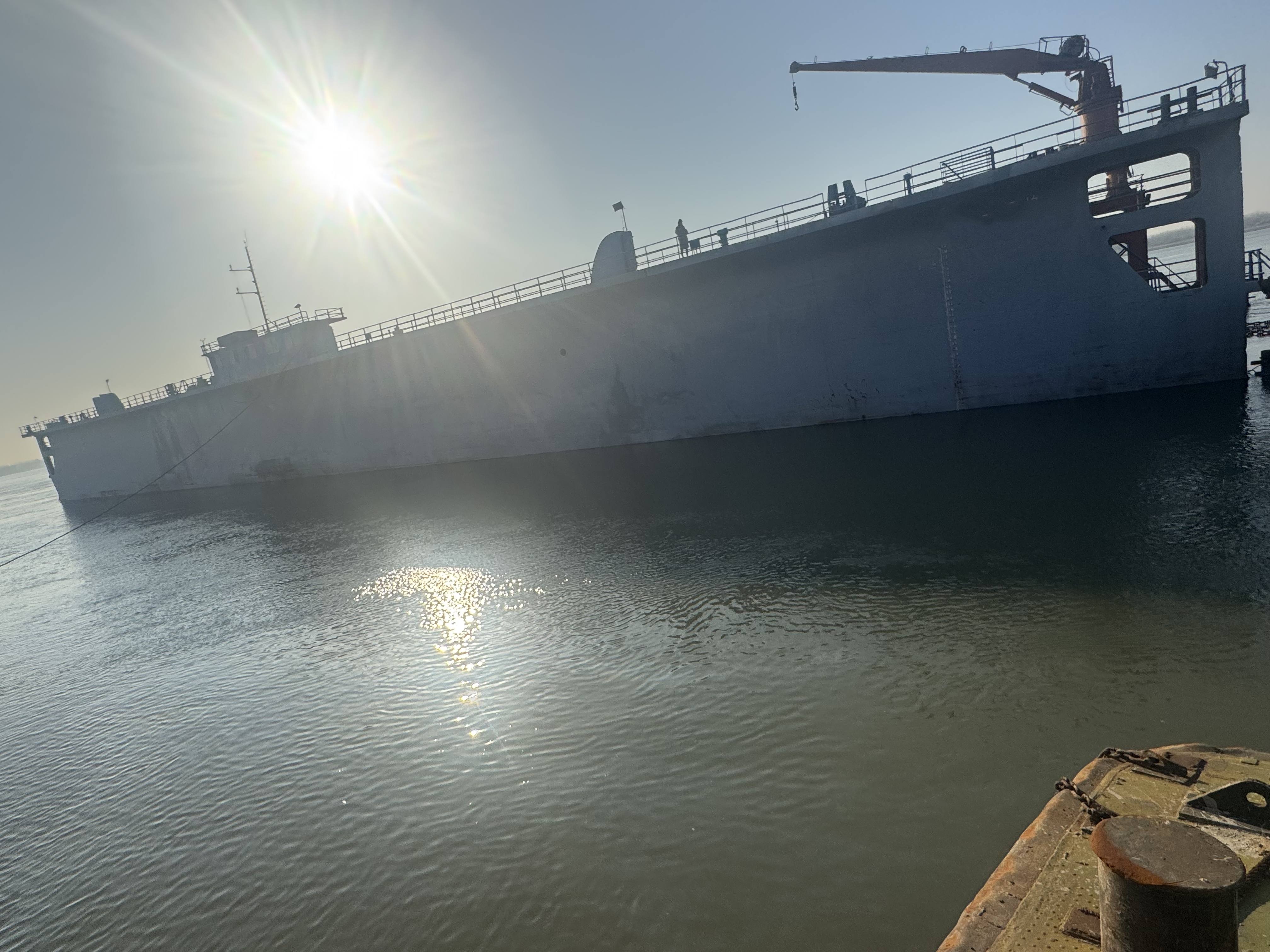 2600 T Floating Dock  For Sale