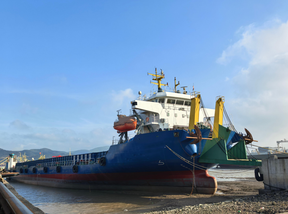 4931 T Deck Barge /LCT For Sale