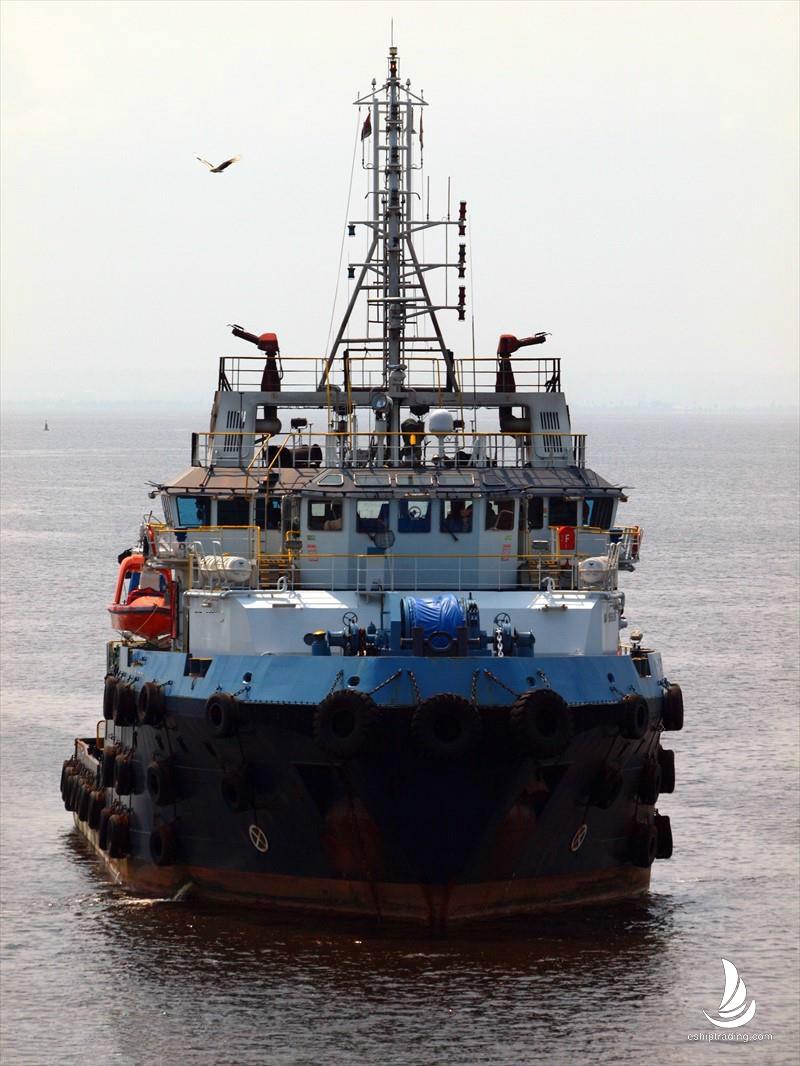 5832 KW Harbor Tug For Sale