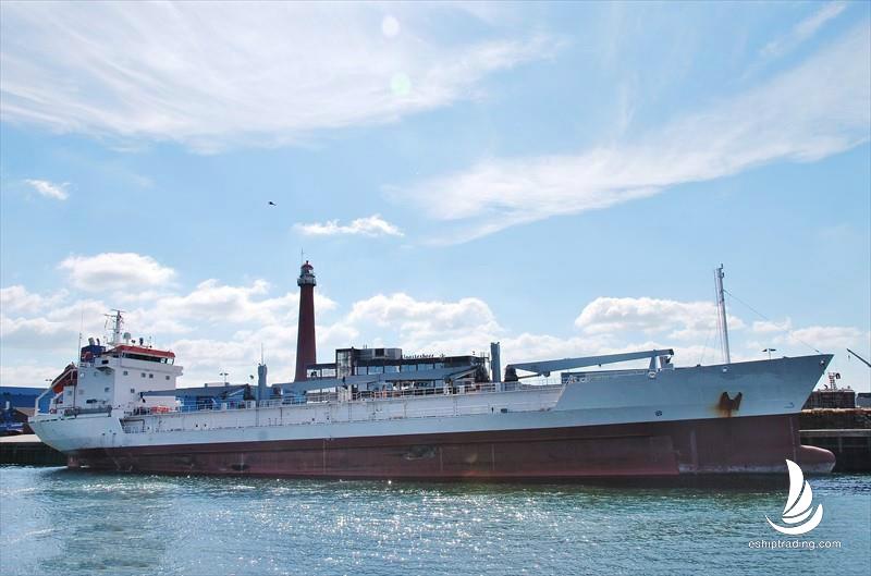 5935 T Reefer For Sale