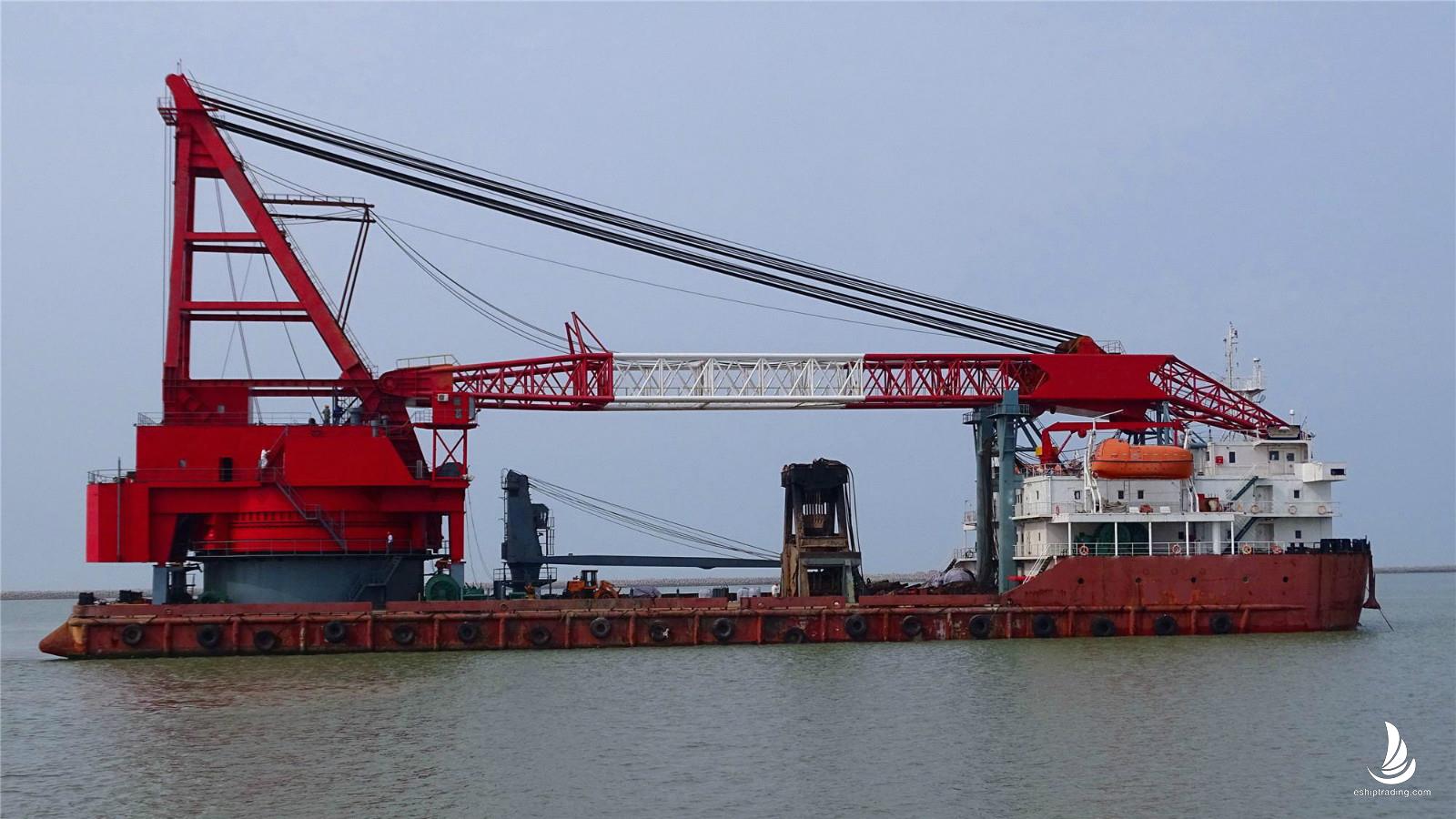 1200 T Fully Revolving Floating Crane For Sale