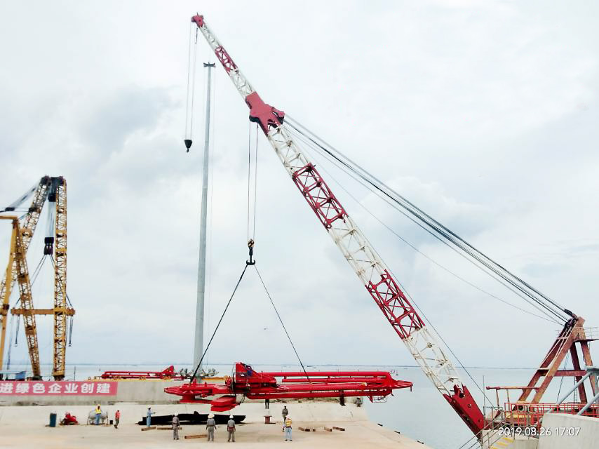 100 T Fully Revolving Floating Crane For Sale