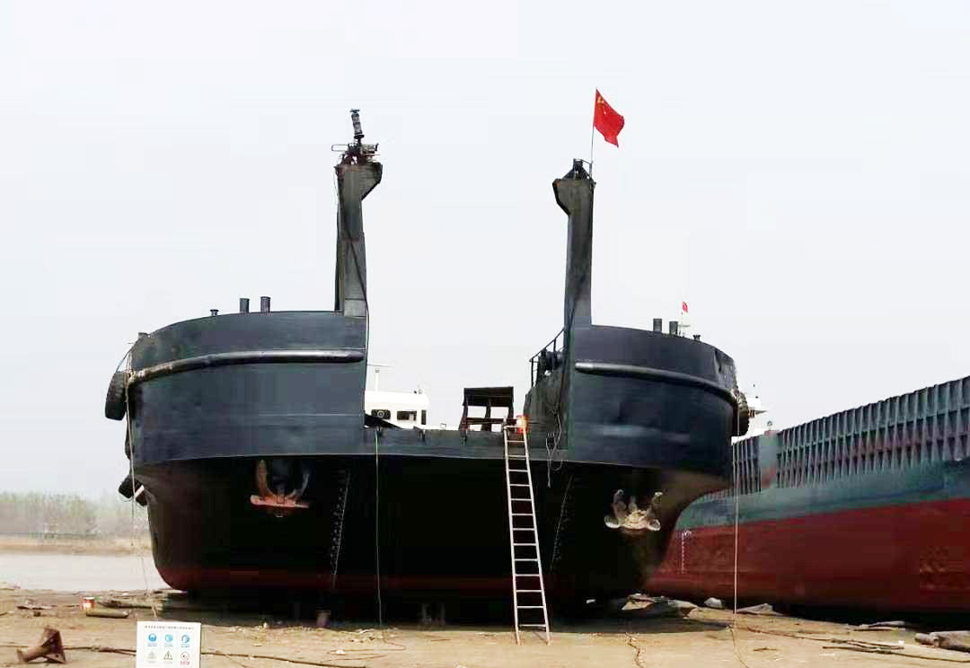 1550 T Deck Barge/LCT For Sale