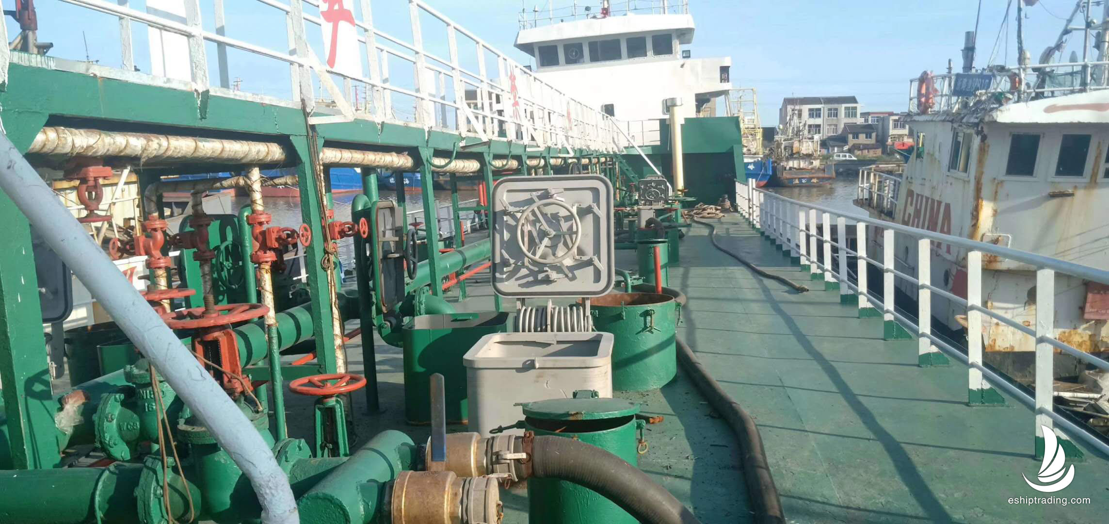 960 T Product Oil Tanker For Sale