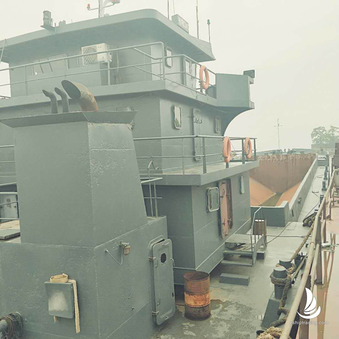 2000 m3 Split Hopper Barge For Sale