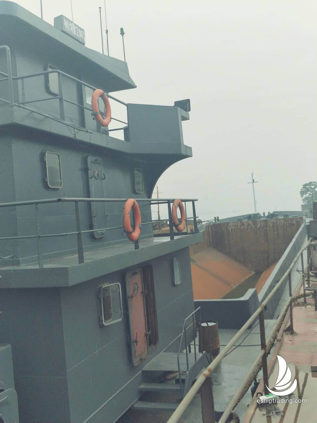 2000 m3 Split Hopper Barge For Sale