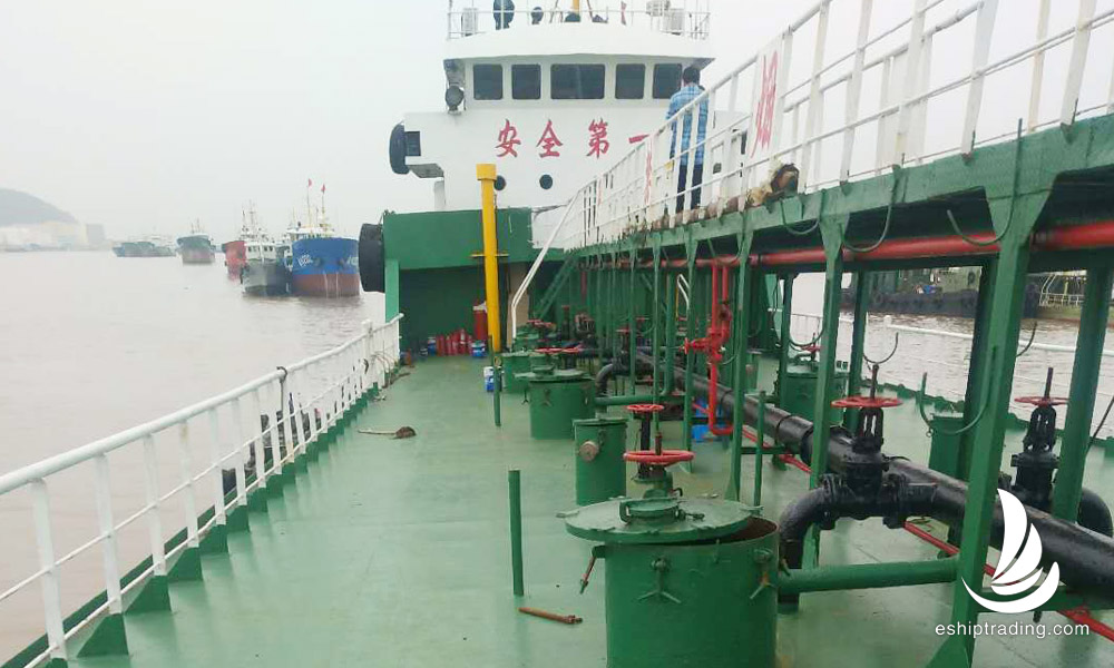 944 T Product Oil Tanker For Sale