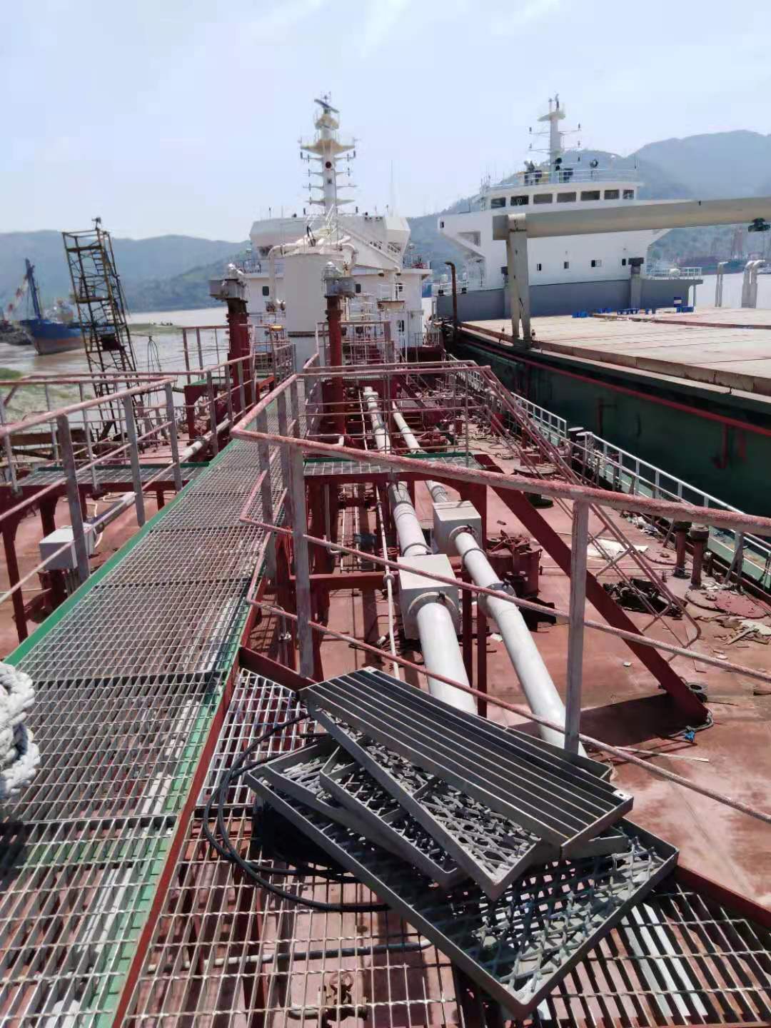 3500 T Bunkering Ship For Sale