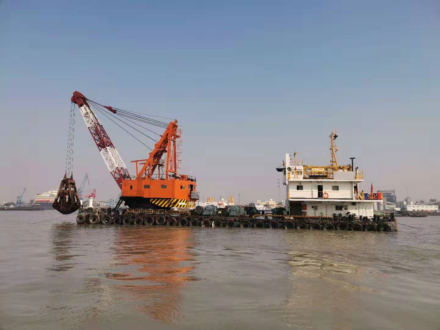 11 m³ Grab Dredger For Sale