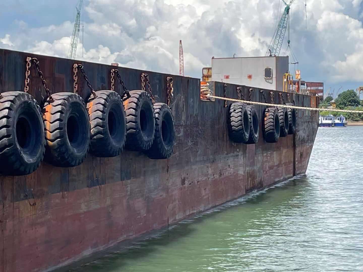 13857 T Non-self-propelled deck barge For Sale