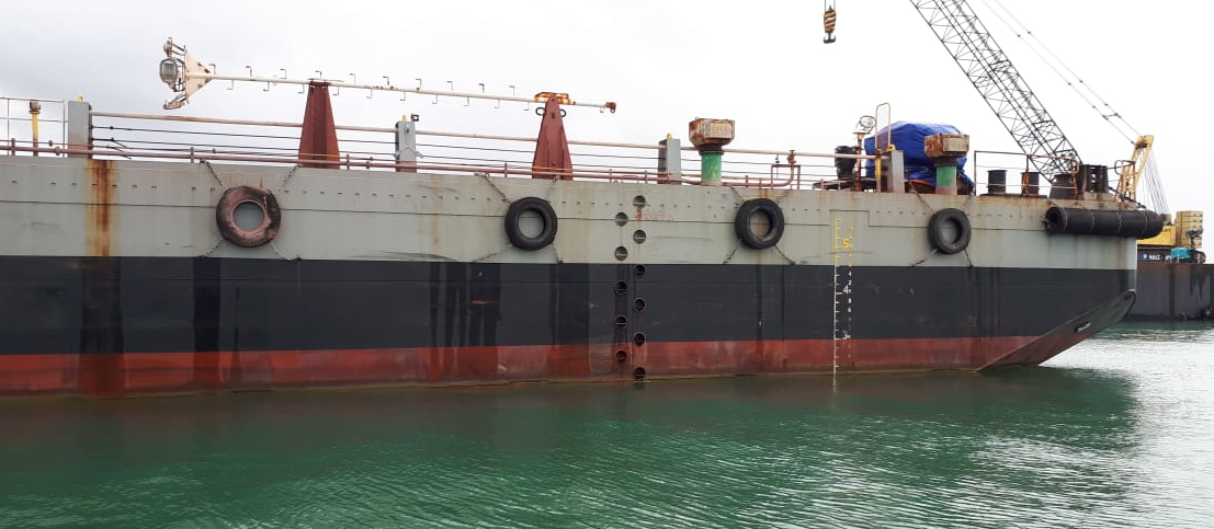 330 FT Non-self-propelled deck barge For Sale
