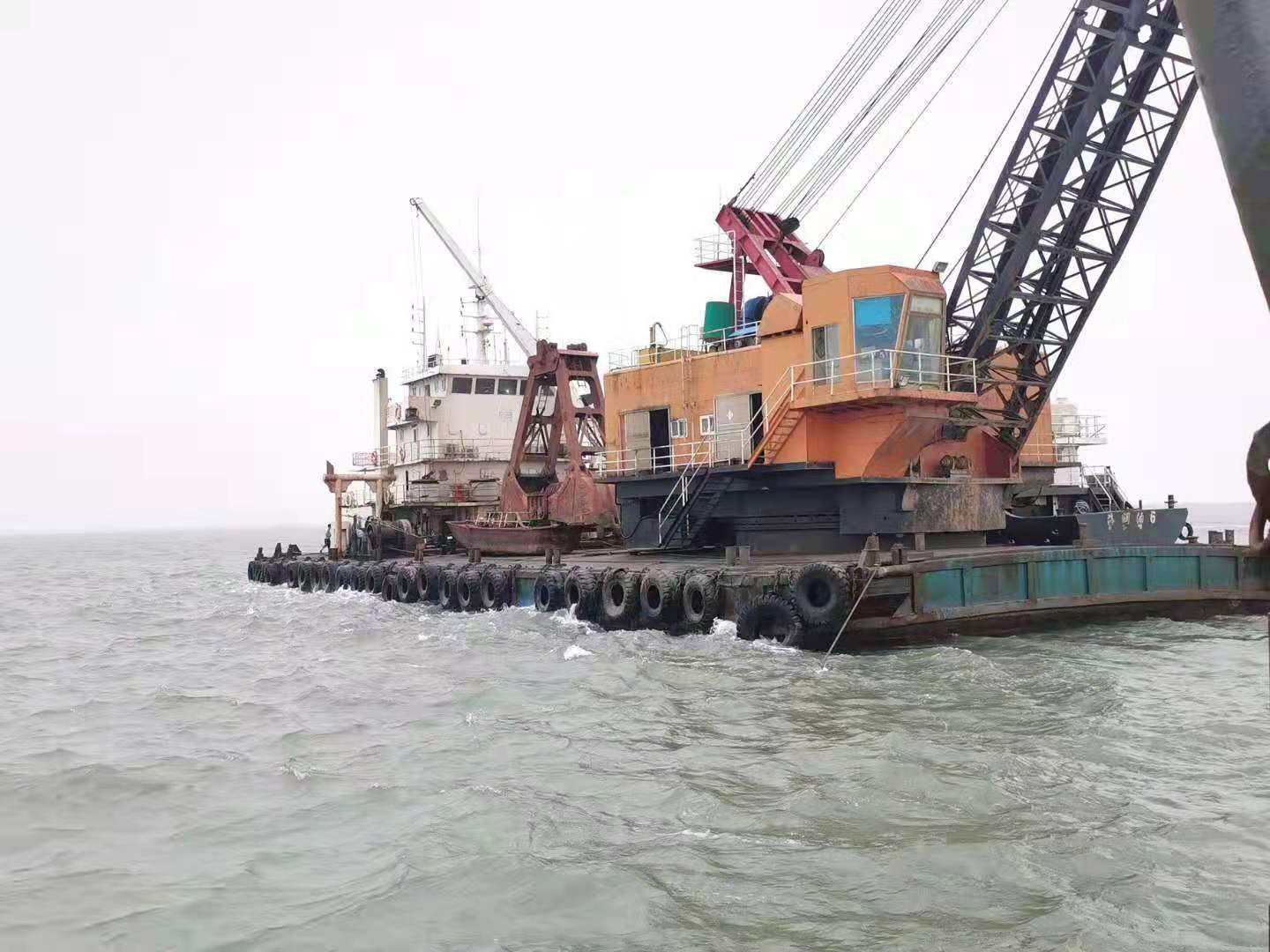 18 m³ Grab Dredger For Sale