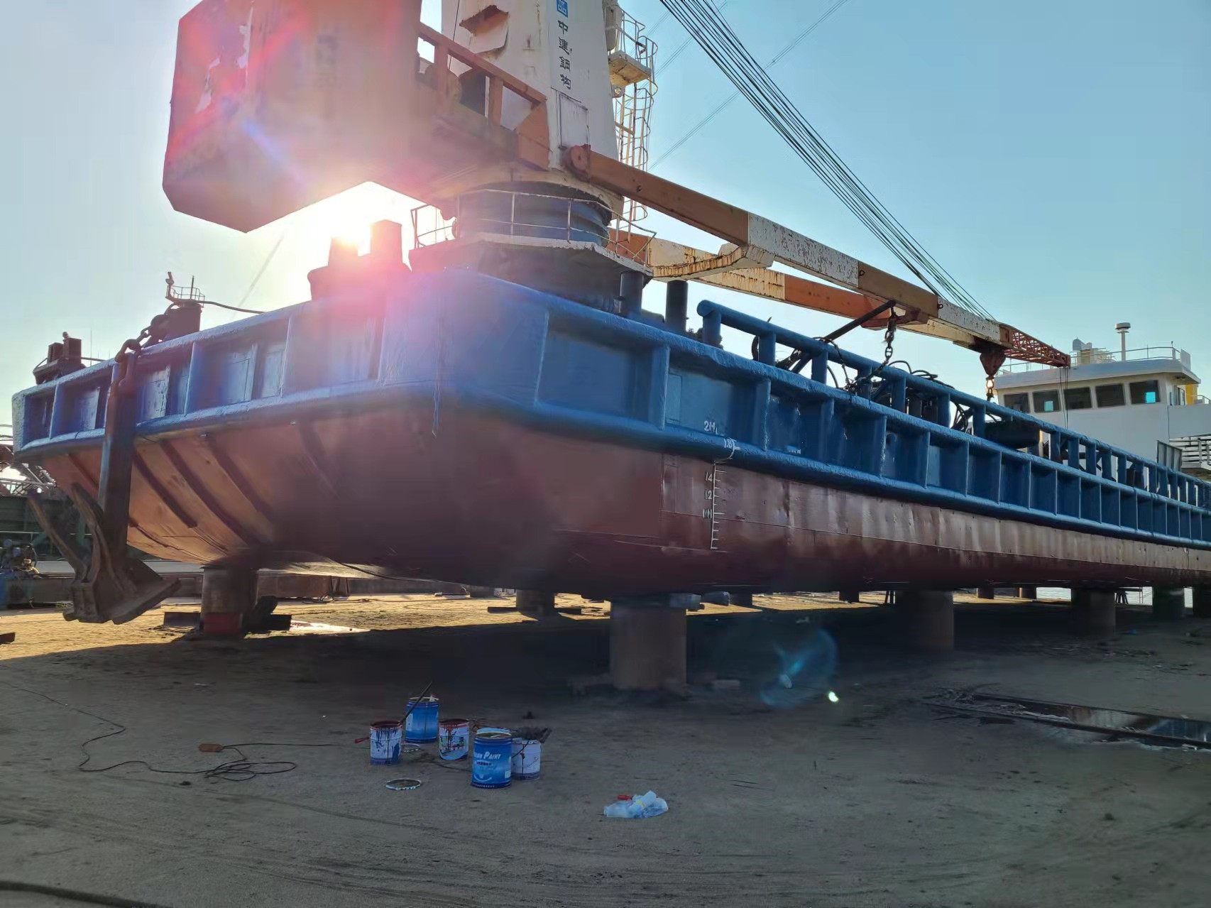 30 T Fully Revolving Floating Crane For Sale