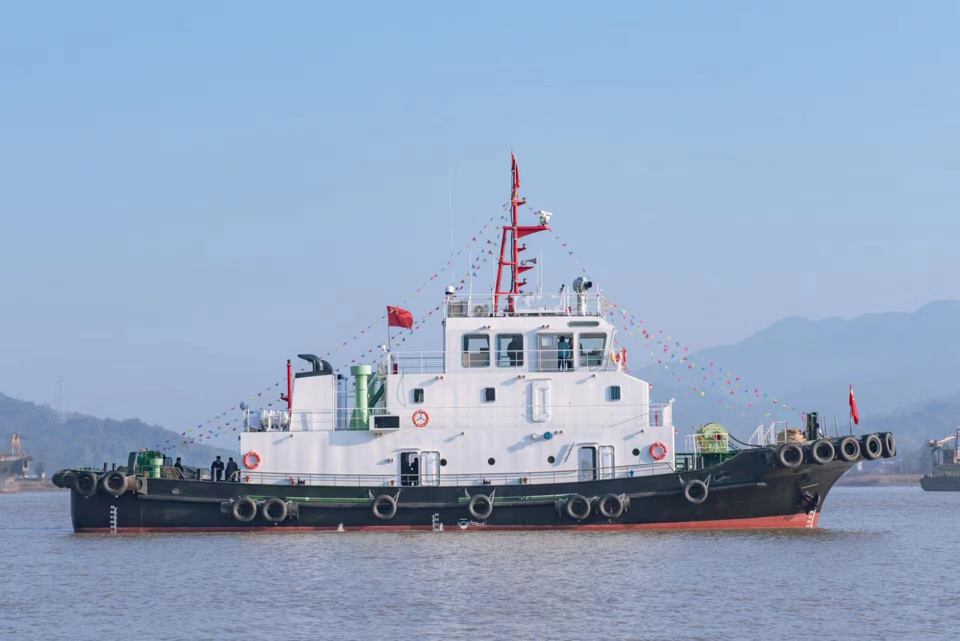 2500 PS Coastal Tug For Sale