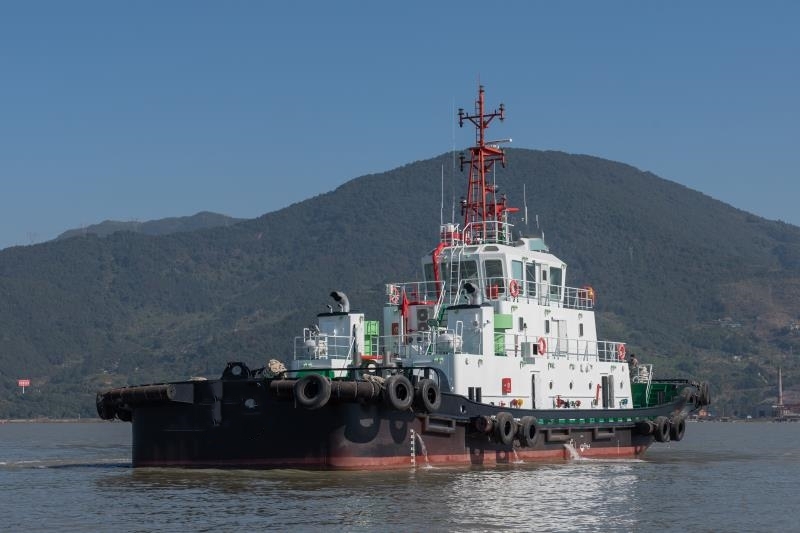 3200 PS Harbor Tug For Sale