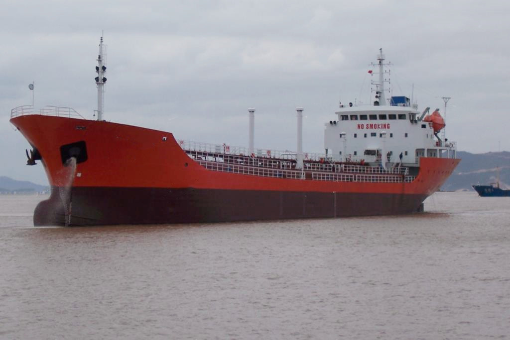 6612 T Product Oil Tanker For Sale
