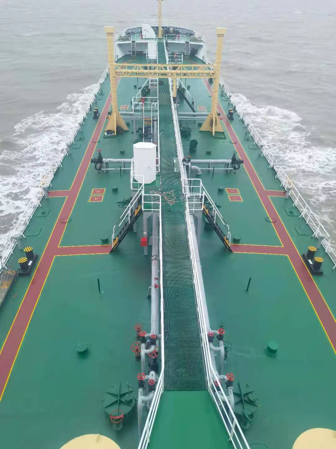 6600 T Product Oil Tanker For Sale