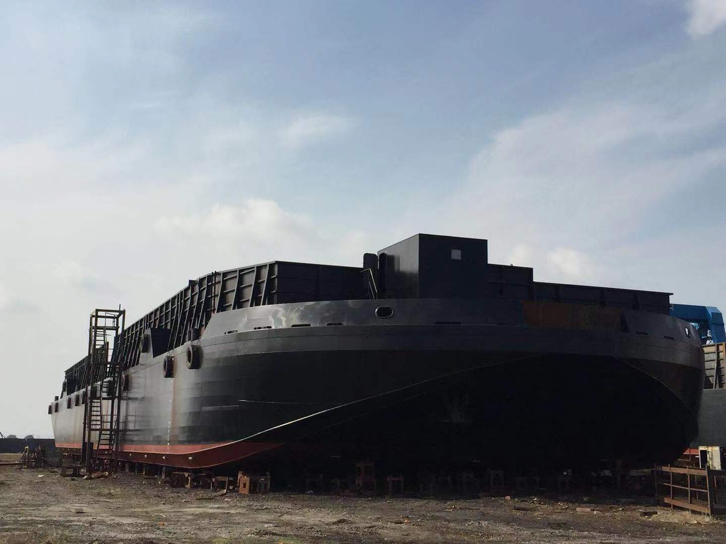 7500 T Non-self-propelled deck barge For Sale