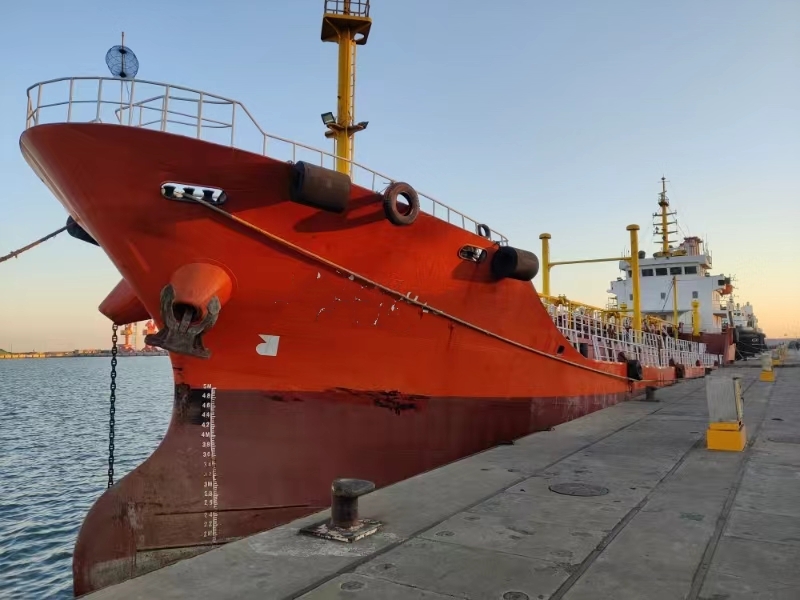 2417 T Bunkering Ship For Sale