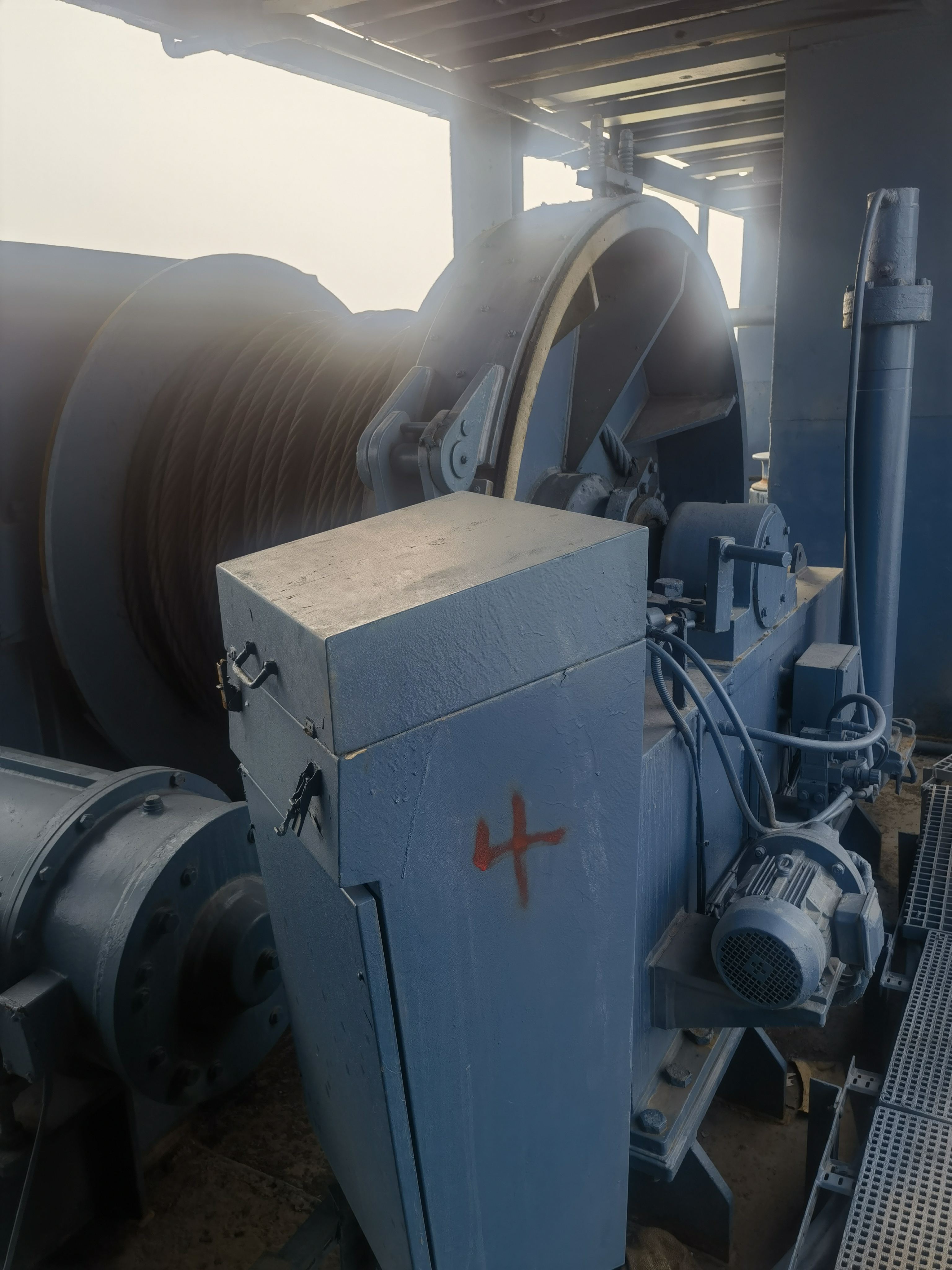 270 FT Non-self-propelled deck barge For Sale