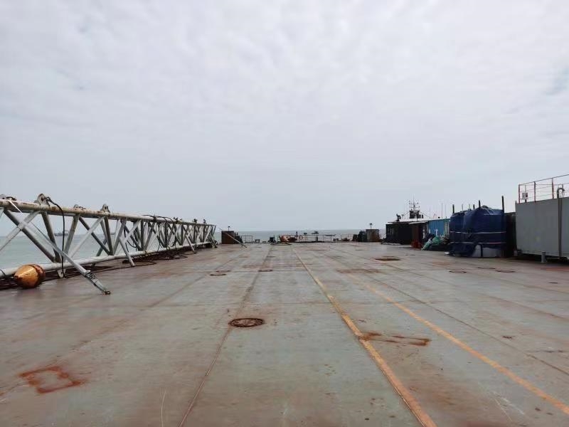 10740 T Non-self-propelled deck barge For Sale