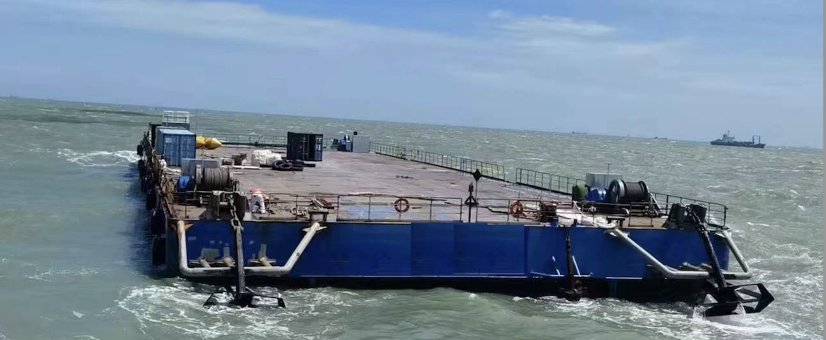 310 FT Non-self-propelled deck barge For Sale