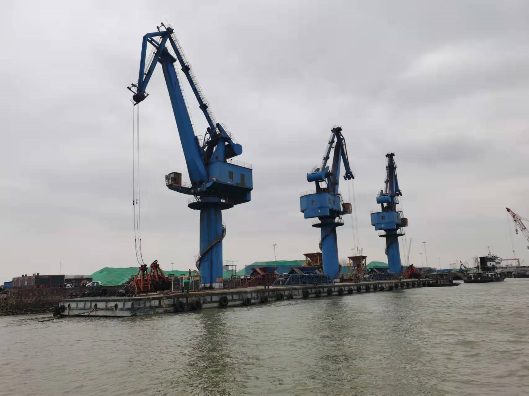 50 T Fully Revolving Floating Crane For Sale