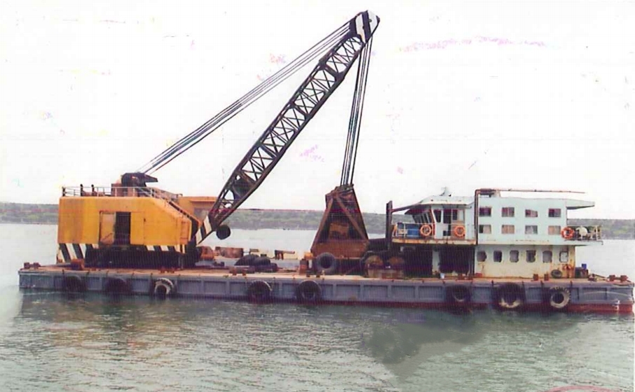 8 m³ Grab Dredger For Sale