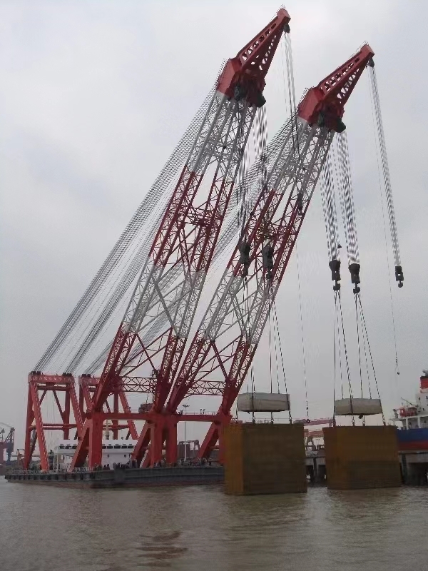 2600 T A-shaped Crane For Sale