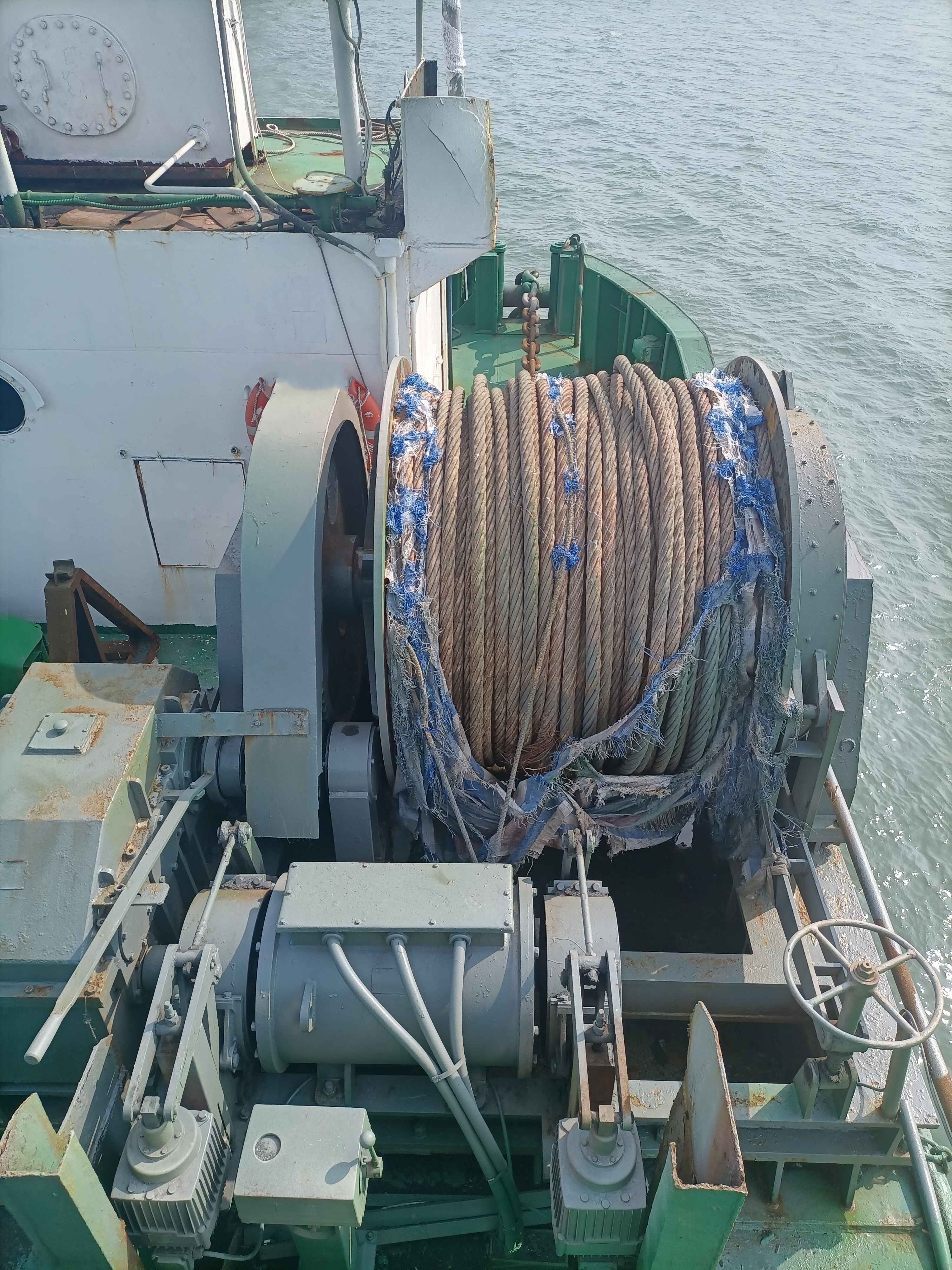 310 FT Non-self-propelled deck barge For Sale