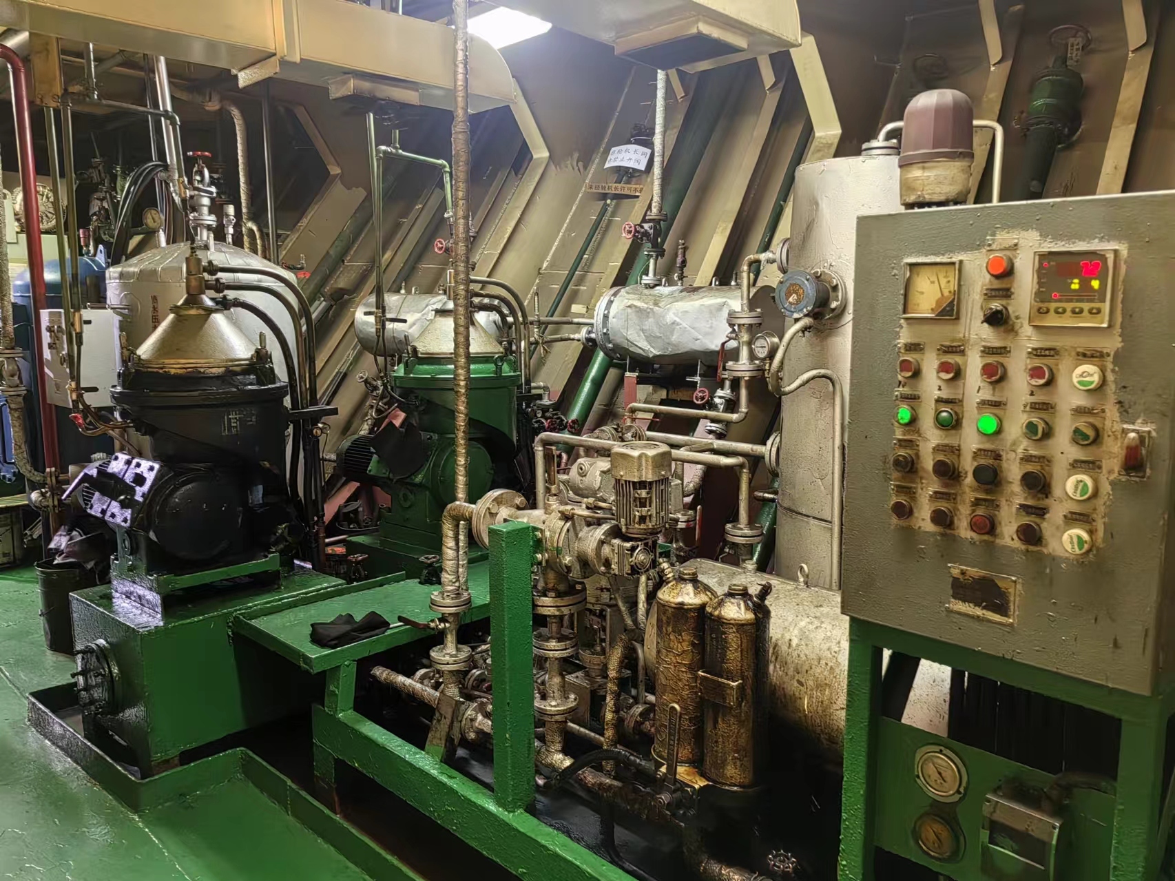 7099 T Product Oil Tanker For Sale