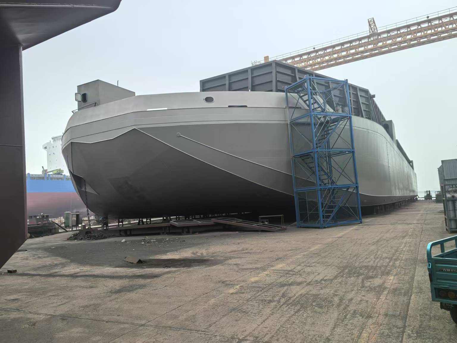 310 FT Non-self-propelled deck barge For Sale