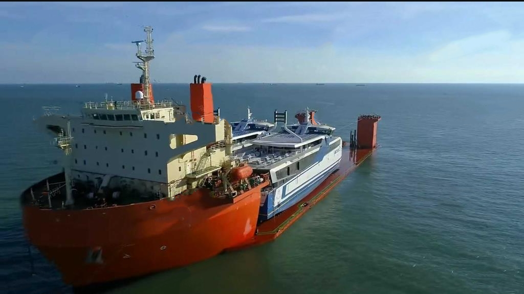 24000 T Semi-submersible Barge  For Sale