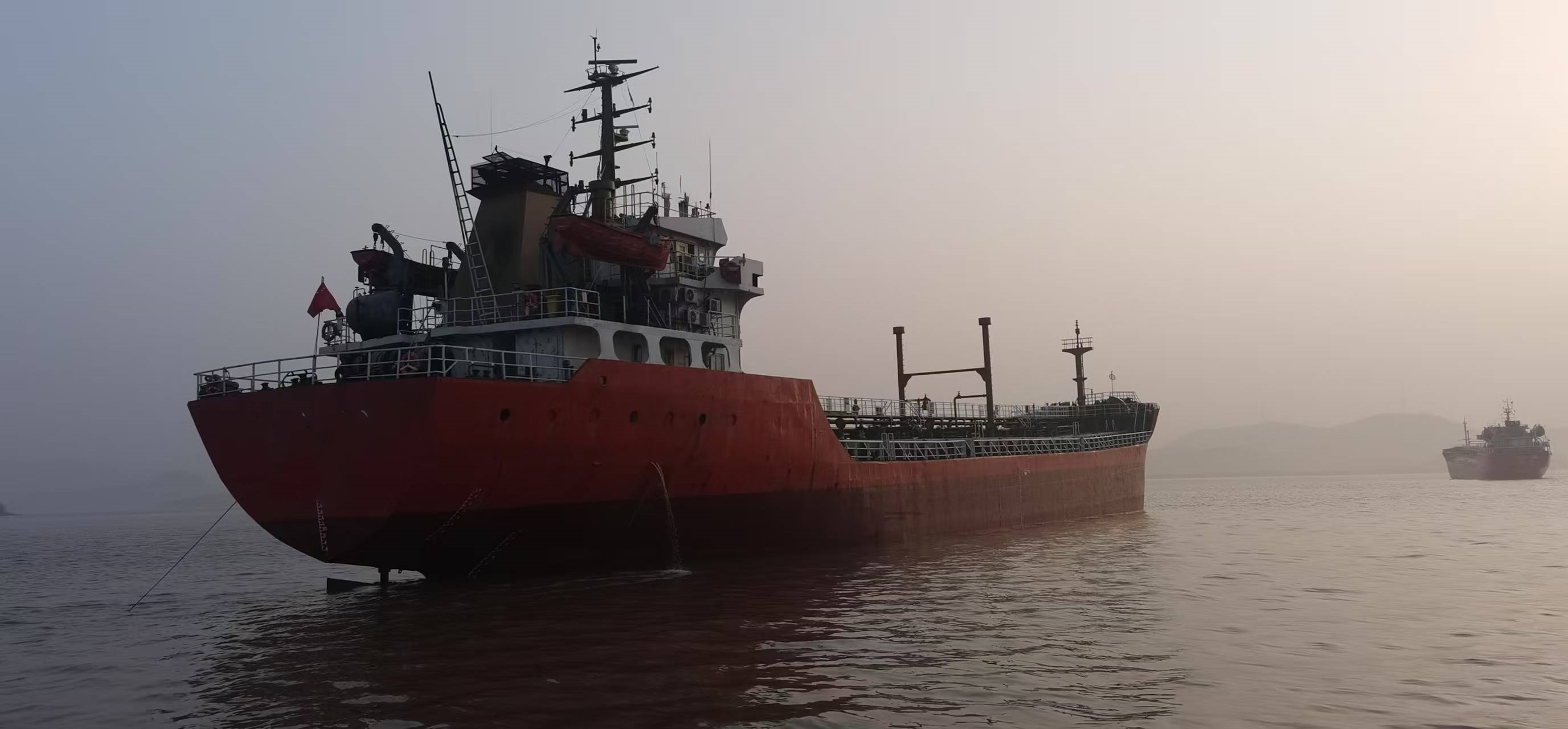 3600 T Product Oil Tanker For Sale